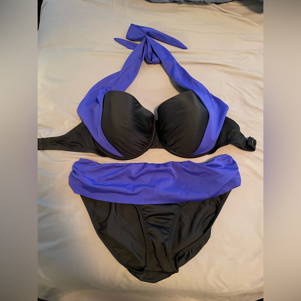 Venus bathing suit